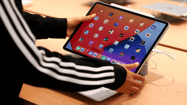 一次看懂蘋果OLED產品計劃！MacBook Pro傳至少再